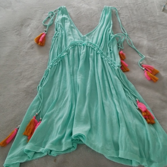 blue island Other - Beach dress or cover up new